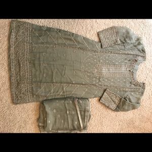 2 piece pure chiffon bareeze suit with tilla work